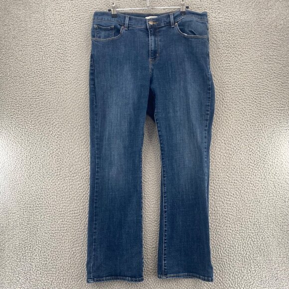 Levis Jeans Womens 14 Blue Classic Boot Cut Medium Wash Denim Stretch Everyday - Picture 1 of 10